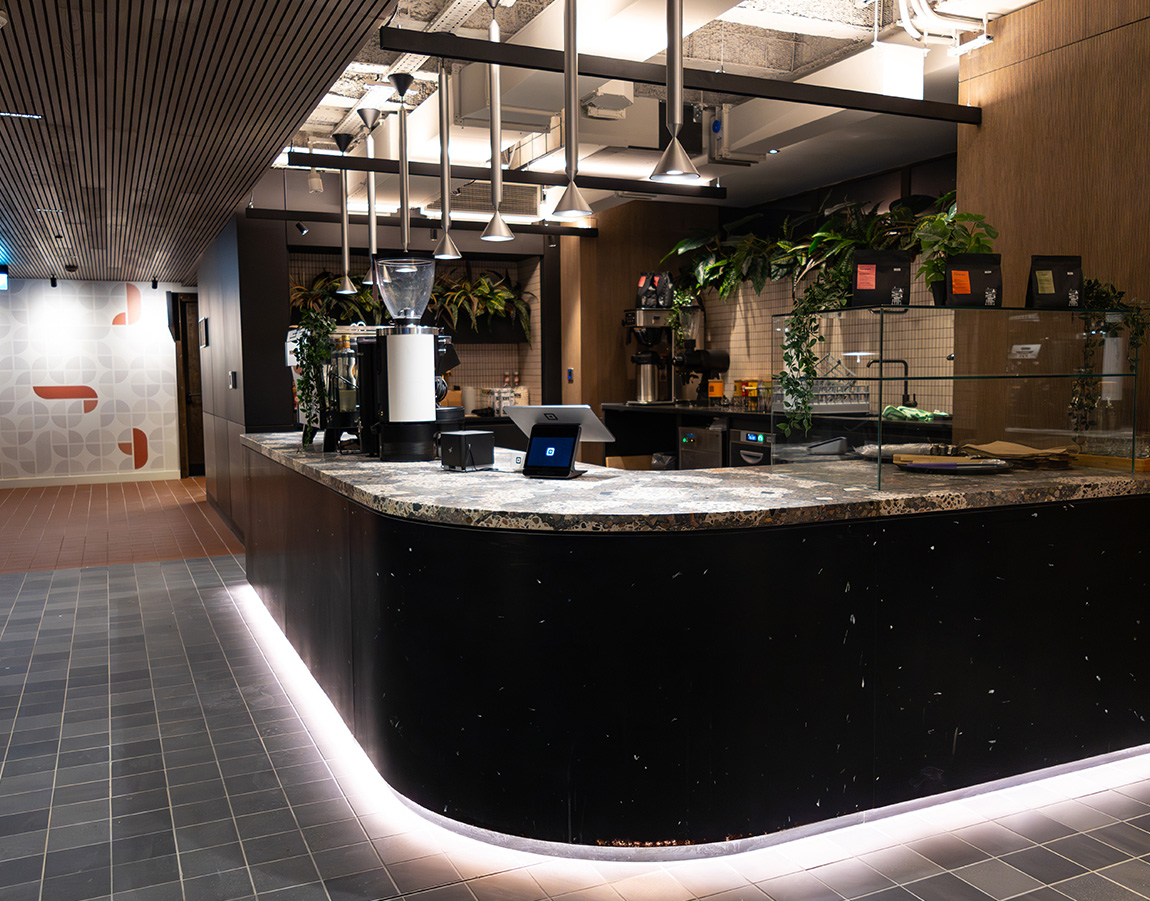 C Pall Mall 80 2 big